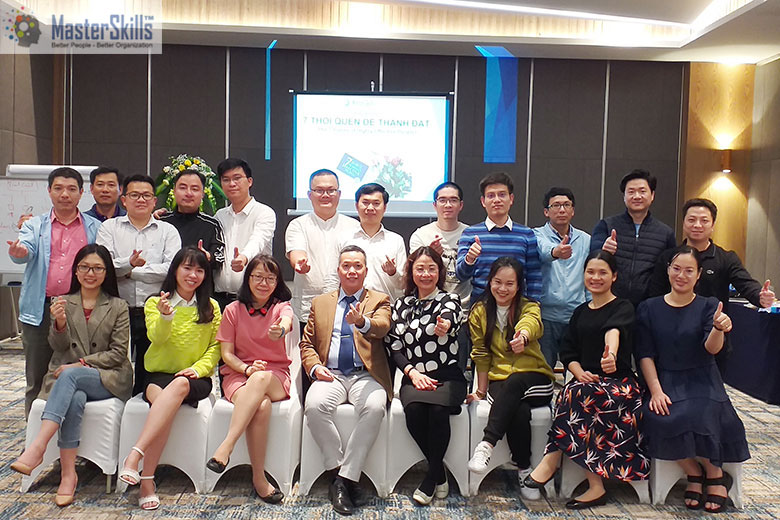 khóa học 7 Thói Quen Thành Đạt.