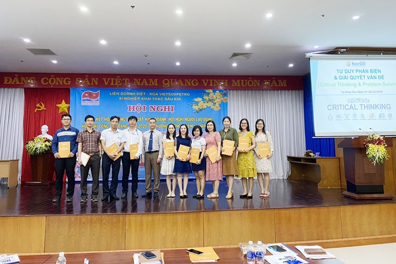 Kỹ Năng Tư Duy Phản Biện Và Giải Quyết Vấn Đề